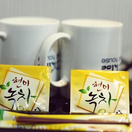 Chloe Guesthouse Gangnam Seoul Bagian luar foto