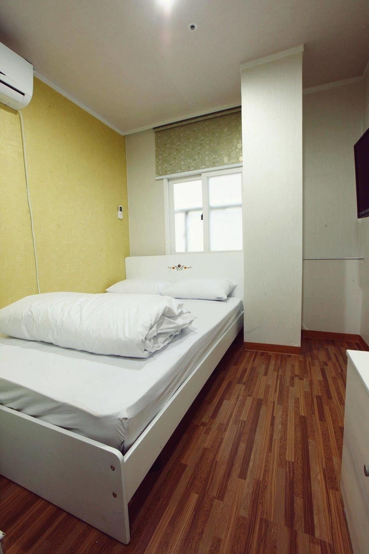 Chloe Guesthouse Gangnam Seoul Bagian luar foto