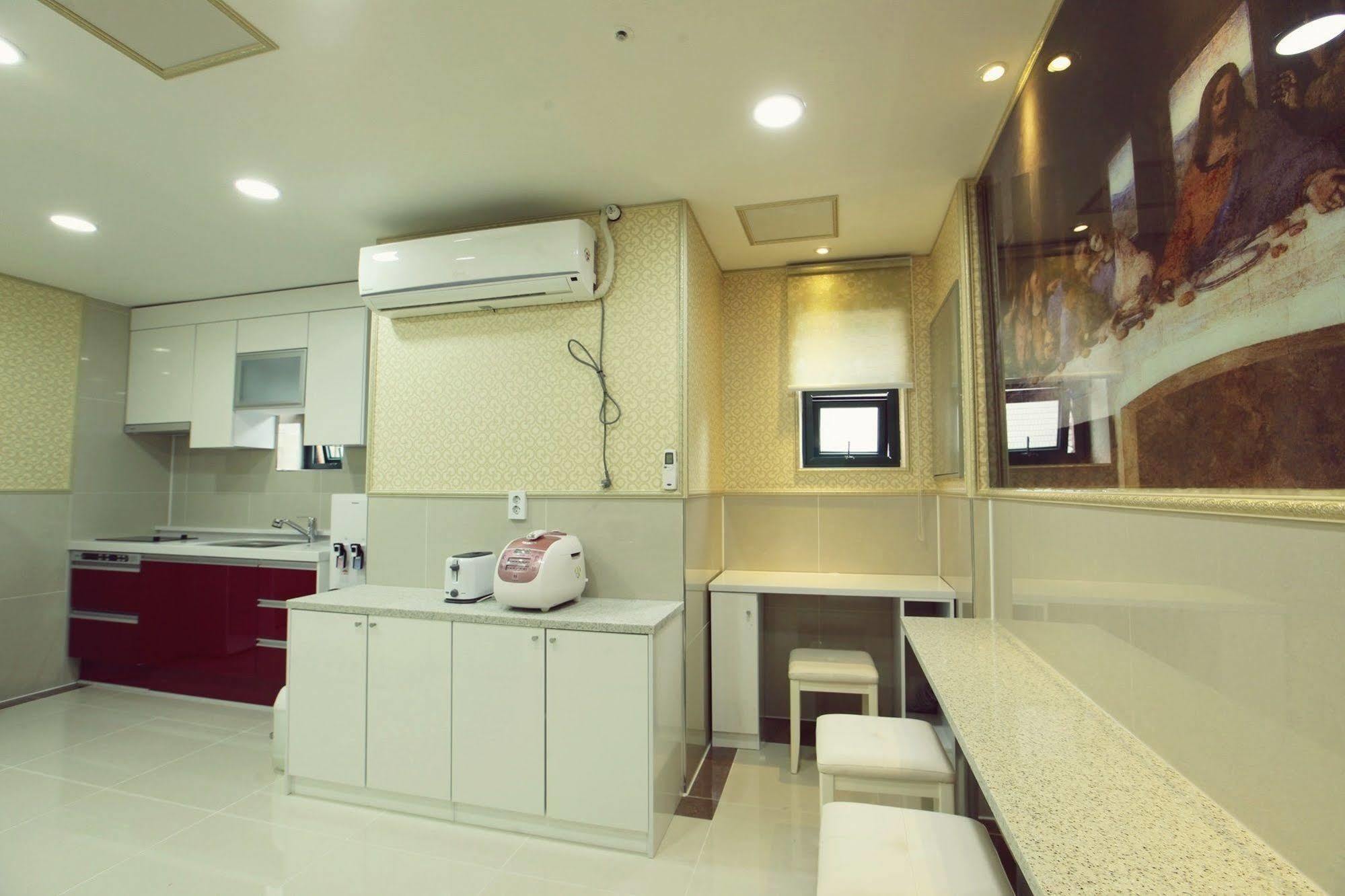 Chloe Guesthouse Gangnam Seoul Bagian luar foto