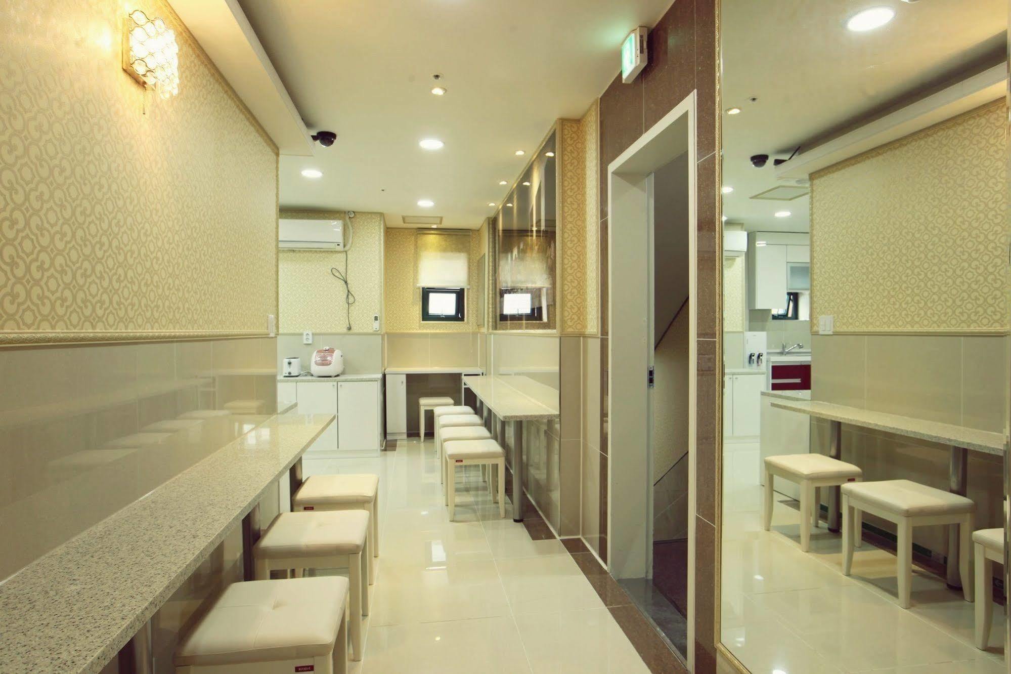 Chloe Guesthouse Gangnam Seoul Bagian luar foto