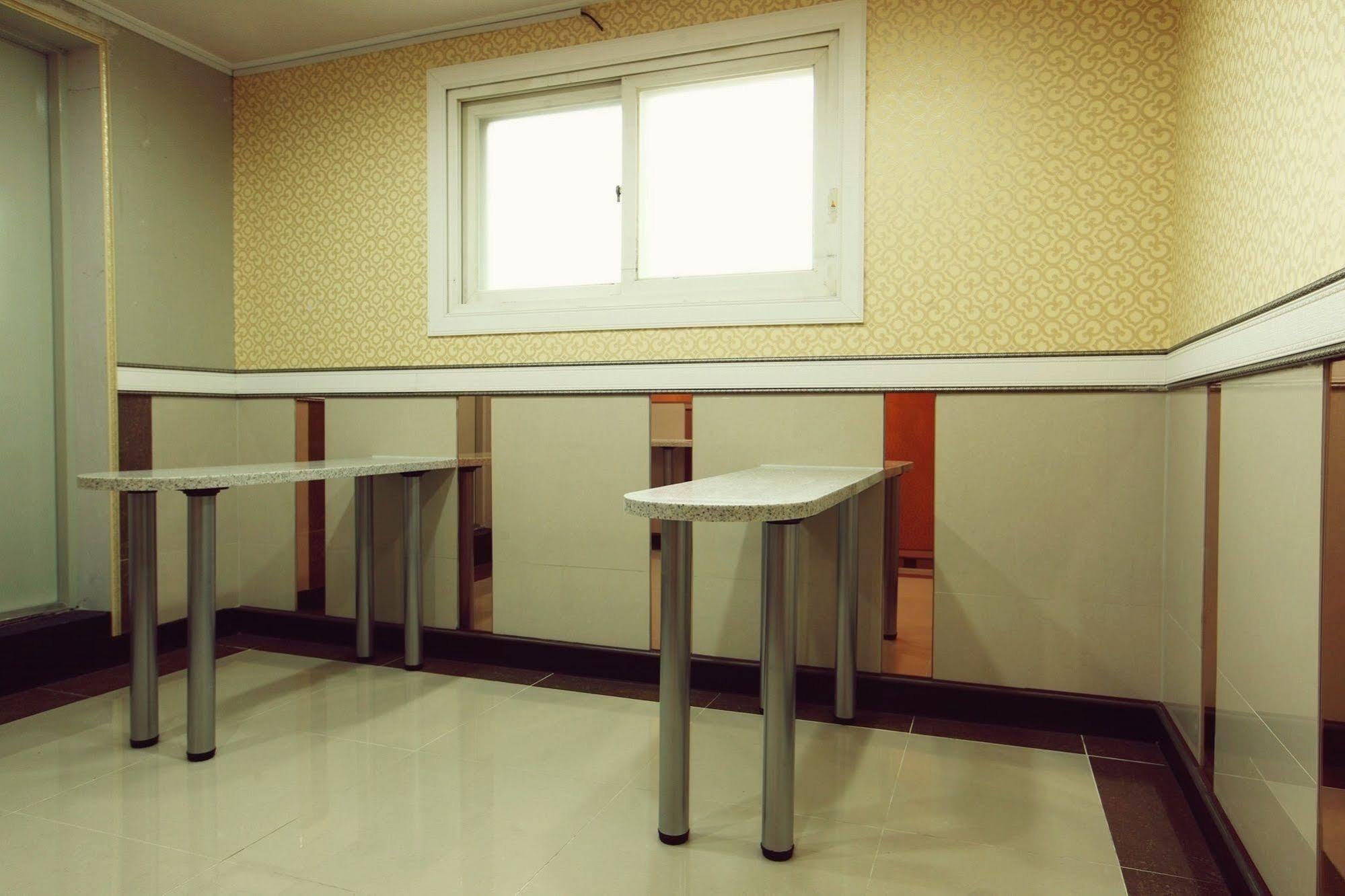 Chloe Guesthouse Gangnam Seoul Bagian luar foto