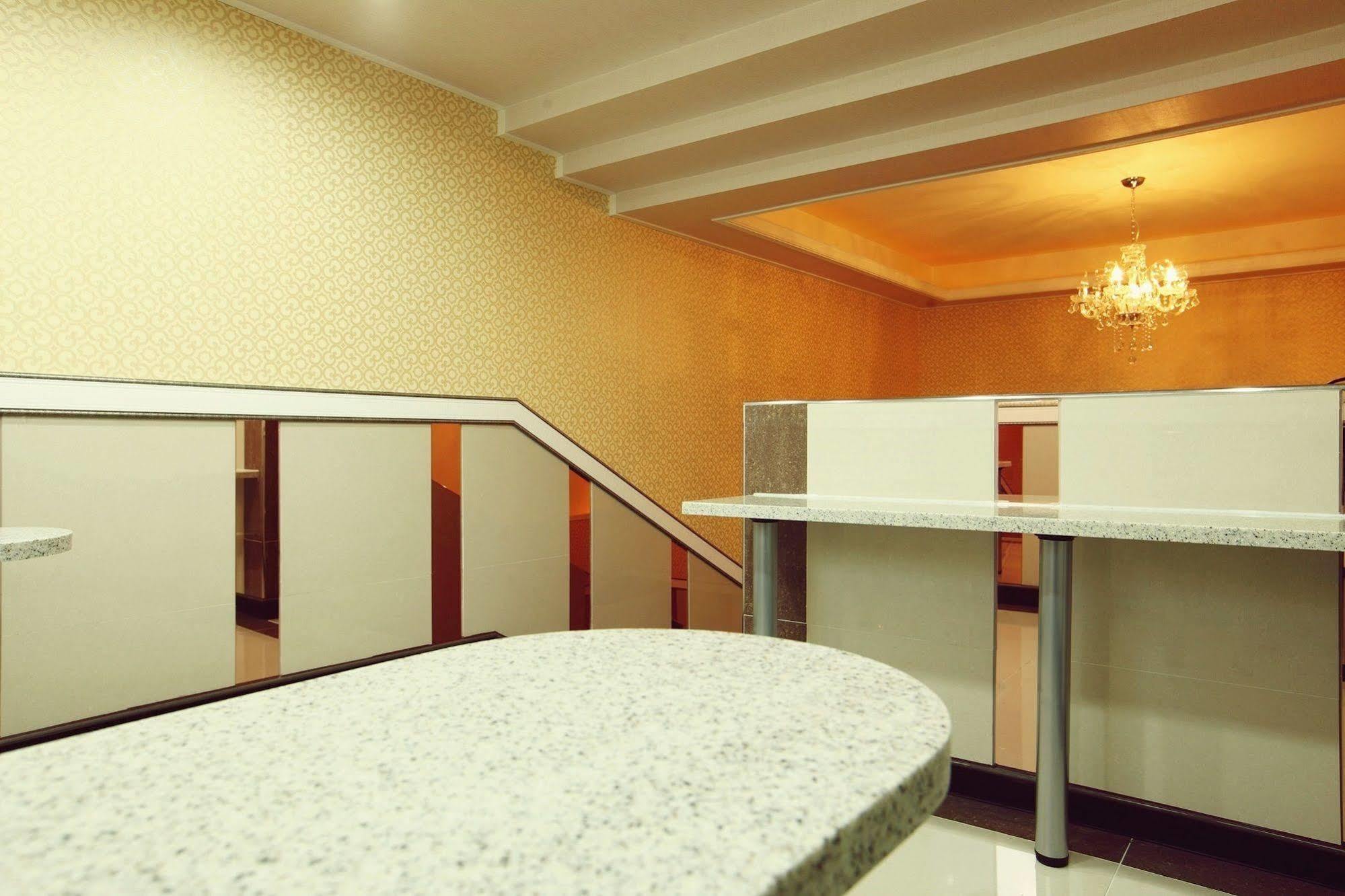 Chloe Guesthouse Gangnam Seoul Bagian luar foto